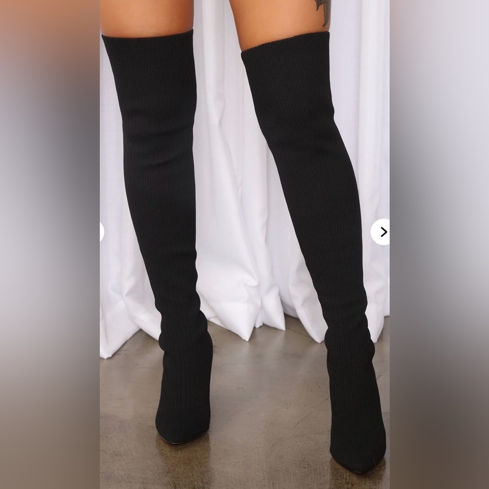Fashion Nova. Brand new, Black Over-the-Knee Women's Boots - Picture 4 of 6